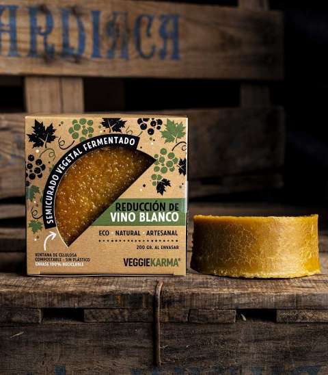 Imagen Queso vegano con vino blanco (200g)